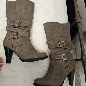 Brand NE Women's Boots